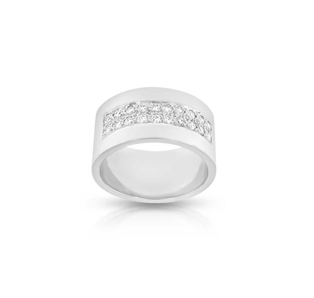 White gold ring 18 kt with 20 diamonds in a total of 0.40 ct