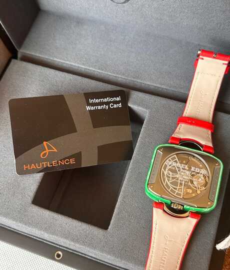 Hautlence Retrovision 47 : ED20-SP00