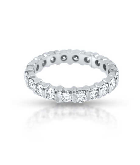Witgouden ring met 19 briljanten