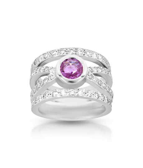Witgouden ring met rose Beryllium en 58 briljanten