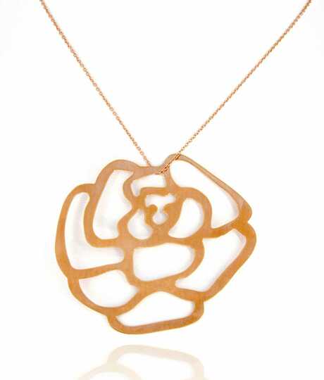 Necklace with hanger in flower shape pink gold 18 kt