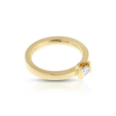 Bague en or jaune avec solitaire 0,21 ct
