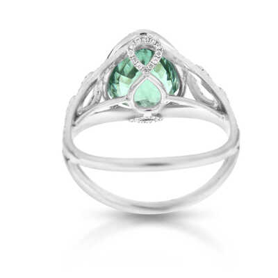 White gold ring 18 kt with pear-shaped Tourmaline 2.91 ct