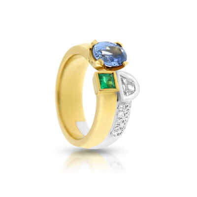 Bague bicolore artisanat en or jaune et blanc 18 carats.