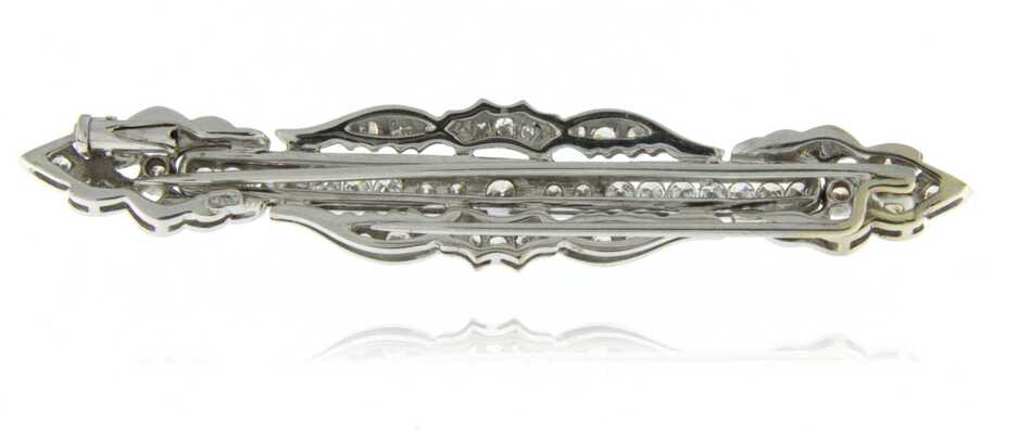 Witgouden broche met 1.25 ct briljanten