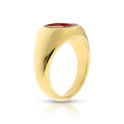 Zegelring in geel goud met chalcedoon