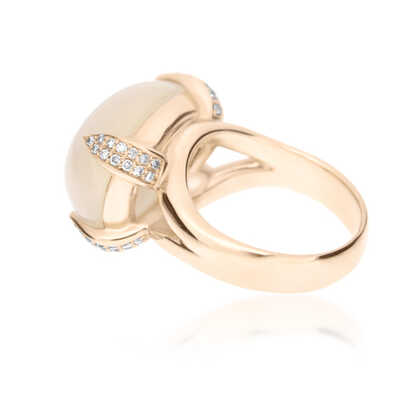 Bron ring in pink gold with white moonstone and diamonds - UNIQUE PIECE