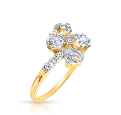 Art Nouveau ring with old-cut diamonds