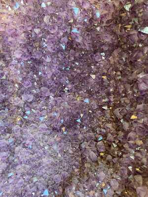 Amethiste Gem 66.1 kg 'V'
