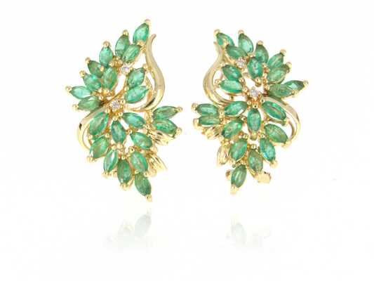Yellow gold ear clips/tige with emerald marquises