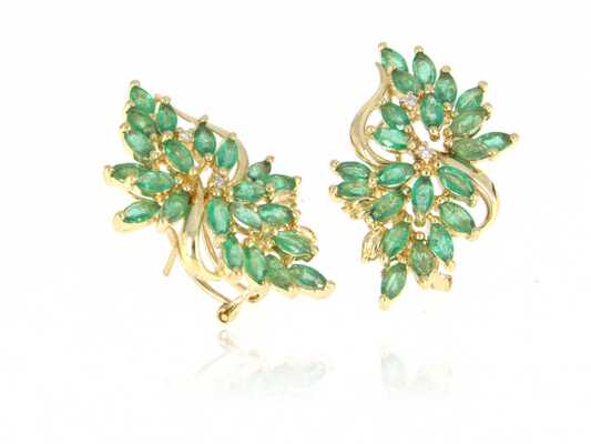 Yellow gold ear clips/tige with emerald marquises
