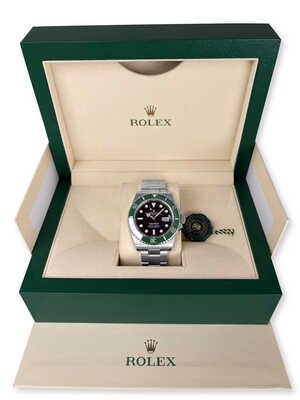 Rolex Oyster Perpetual Submariner Date