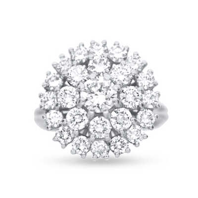 Ring in white gold with solitaire and entourage in 2 rows with 25 diamonds