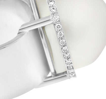 White gold ring met South-Sea pearl