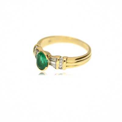 Bague or blanc avec rubis et 12 brilj